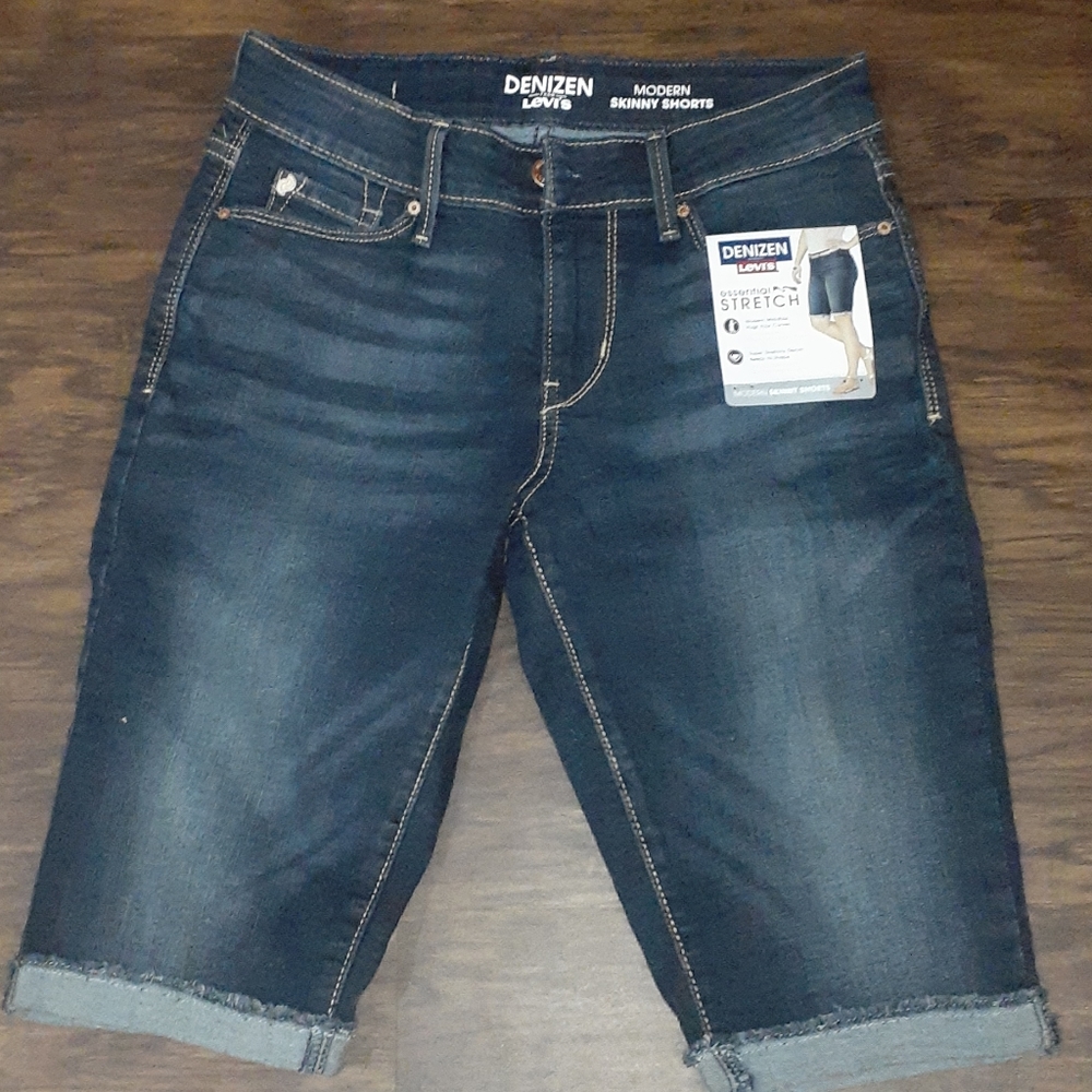 Levi's